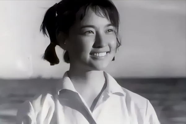刘晓庆的儿子和女儿多大岁