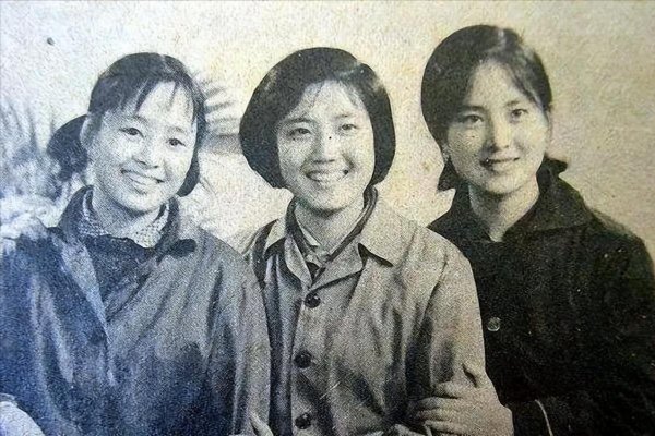 刘晓庆的儿子和女儿多大岁