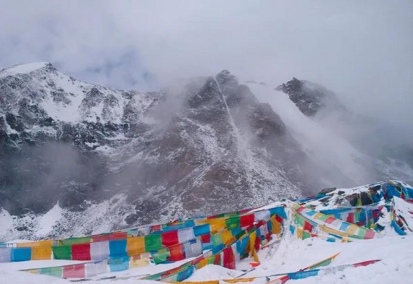 西藏阿里旅游景点有哪些好玩的