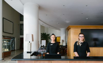 新手酒店前台一般要学多久独立 酒店前台培训内容及时间