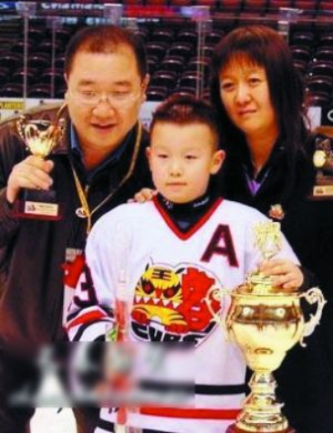梁欢为什么能管住英达