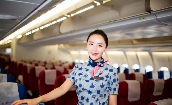 空姐的工资待遇怎么样