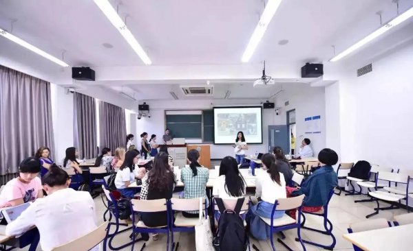 教育学专业能当老师吗