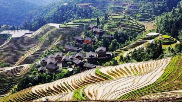 20元背后桂林山水的著名景点是哪里