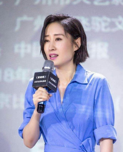 女士头发稀少适合剪哪种短发