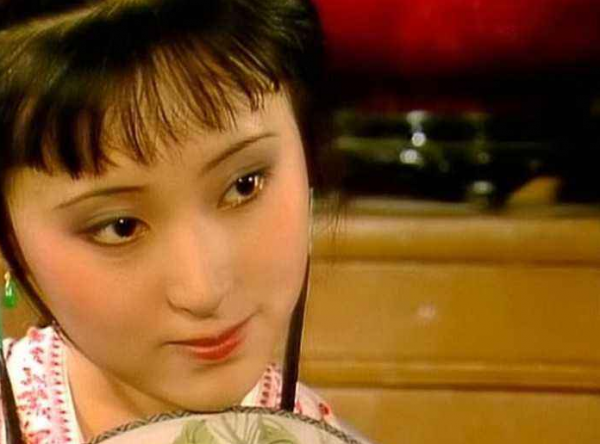 林黛玉的精神品质及事例