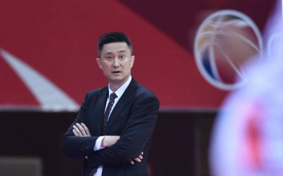 杜峰的个人资料简介 中国男篮的黄金一代成员