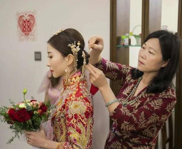 结婚送梳子的寓意是什么