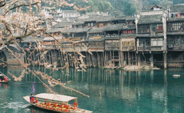 湖南湘西旅游必去十大景点