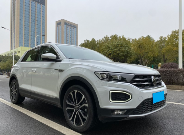 买紧凑型还是小型suv好