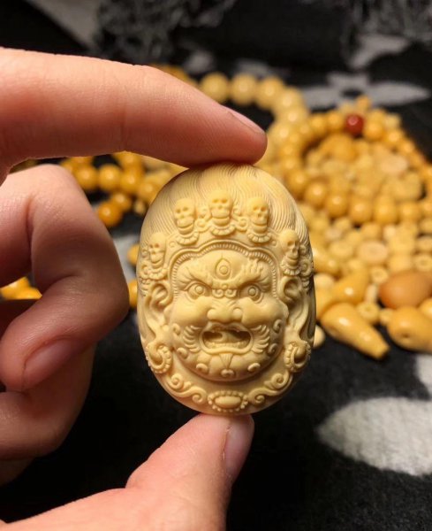 缅黄是什么玉值钱吗