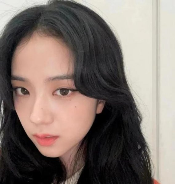女生鼻梁有痣好不好