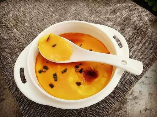 鸡蛋羹怎么蒸出来又嫩又滑几分钟就熟了