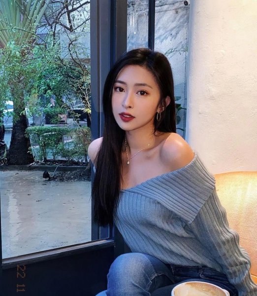 个子高长得漂亮气质好的女生