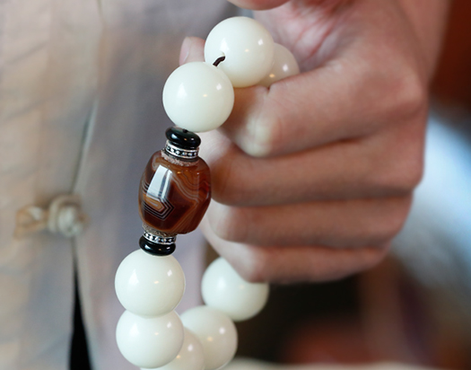 白玉菩提怎么盘最好