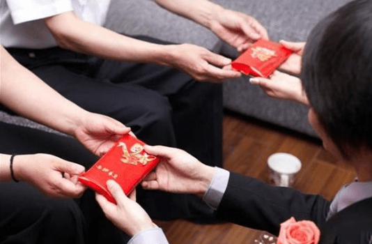 结婚改口费什么时候给