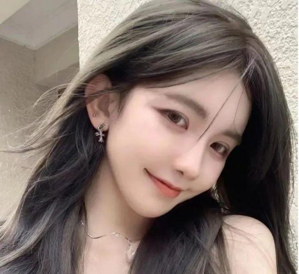 什么颜色的头发显白