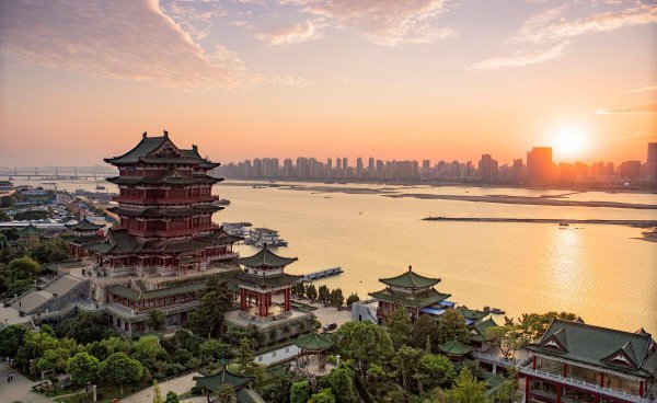 中国著名的江南三大名楼分别是什么
