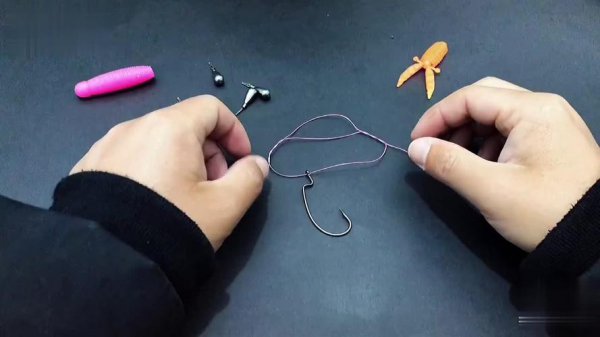 倒钓怎么绑钩方法