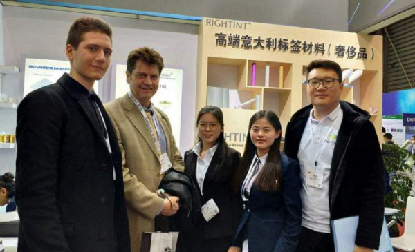 商务英语主要学什么