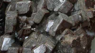 钨砂是什么东西有什么作用 钨砂值钱吗