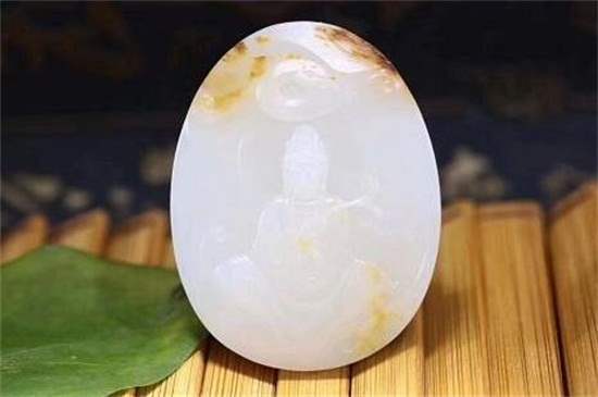 哪种玉最具有灵性养人
