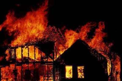 梦到着火了火势非常大的预示解梦 火势熊熊！梦见大火预示解梦