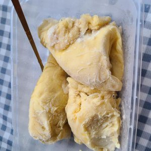 榴莲冻了之后化了还能吃吗 冻了榴莲能解冻后食用吗？