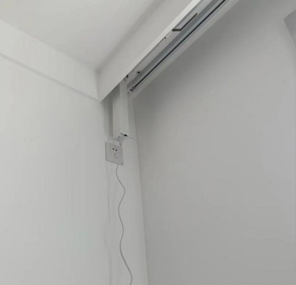 电动窗帘插座位置尺寸是多少