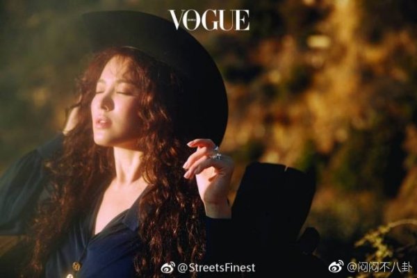 宋慧乔 for Vogue Korea November卷发造型太美了