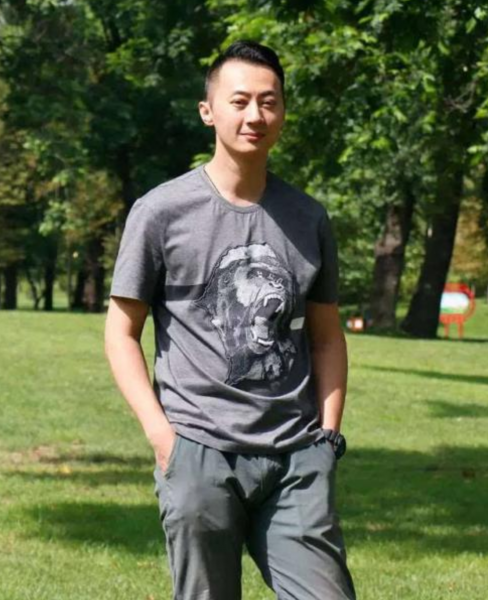 为什么年轻人喜欢大叔