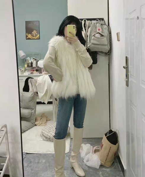 上身穿貂下身穿什么最合适