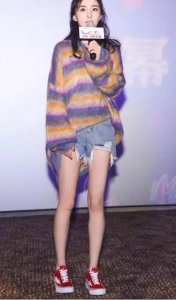 盘点今年秋天最百搭的几款帆布鞋！杨幂多次带它出场？