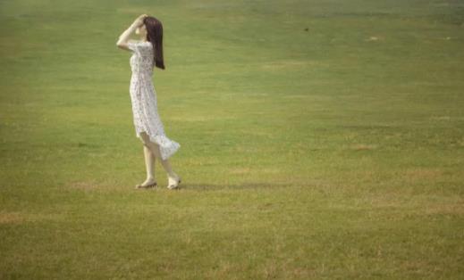 男人心里藏着别的女人有什么表现