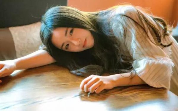 如何判断女人是为了钱才和自己在一起的