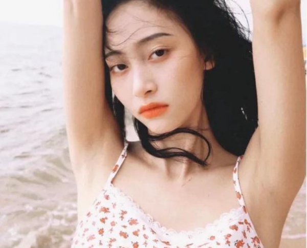 已婚女人接受异性礼物说明什么