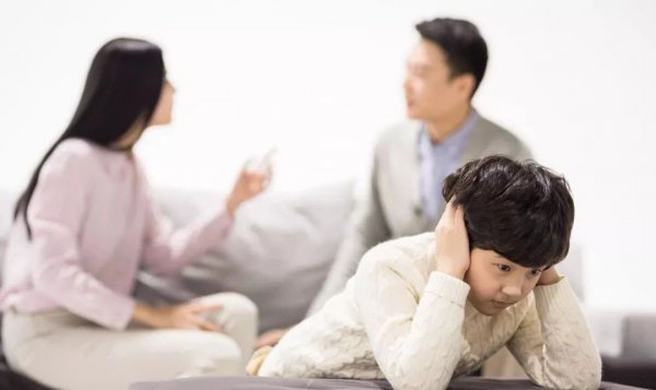 家庭不和睦对孩子的影响