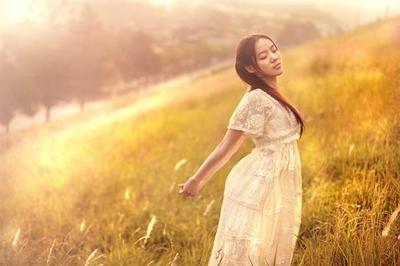 异性相互笑了代表什么