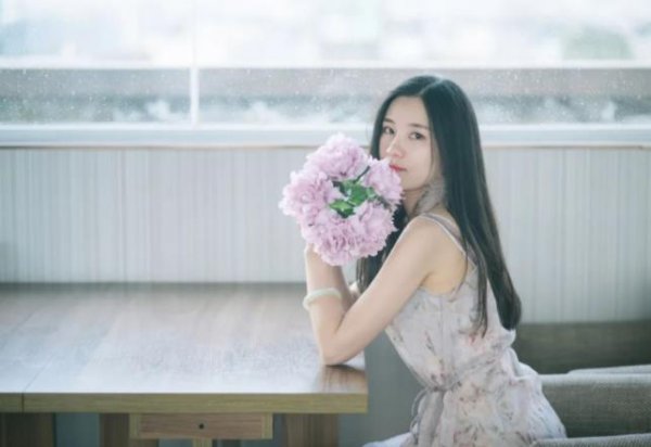 女生大小眼意味着什么