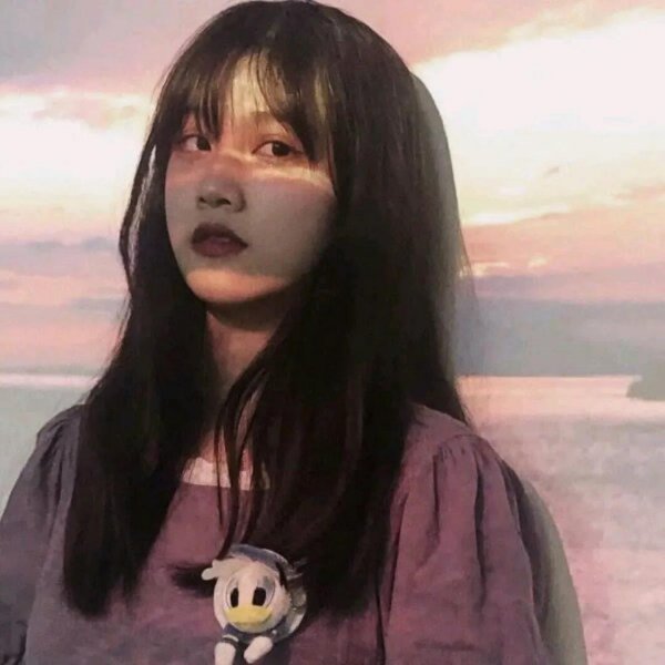 冷艳的女生有什么特点