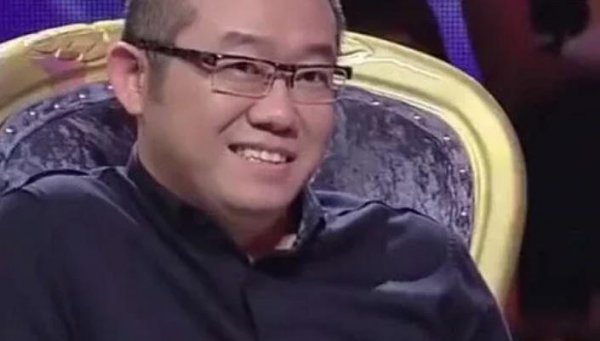 空姐媳妇出轨24次丈夫不愿离婚