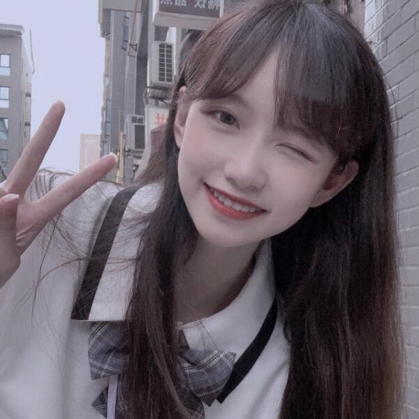 现任经常提起前任女友是什么心理