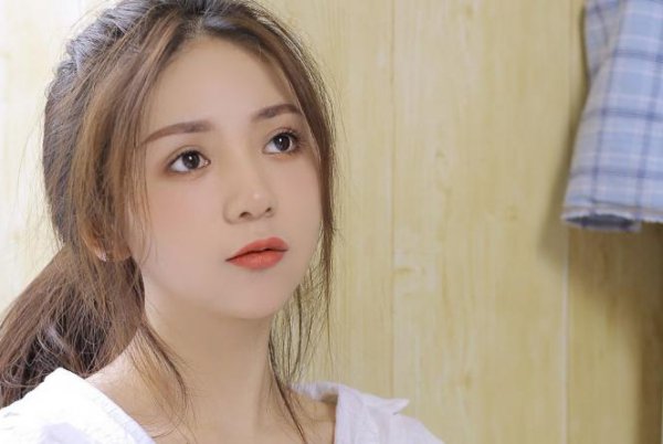 一个人很消极怎么安慰