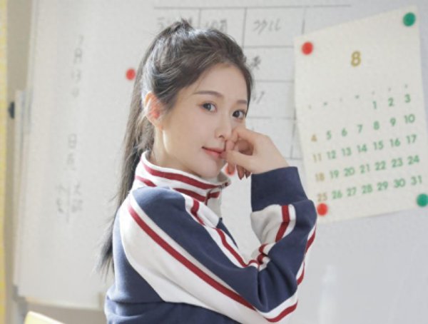 和女孩子聊天的开场白怎么说