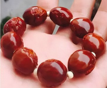 橄榄核怎么玩又红又透 橄榄核手串怎么盘玩上色快