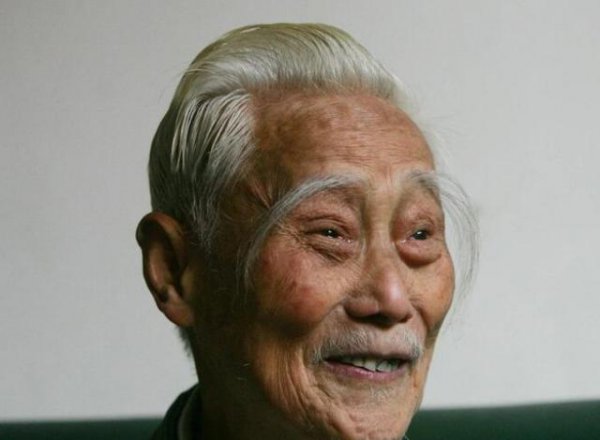 眉毛长长是什么征兆