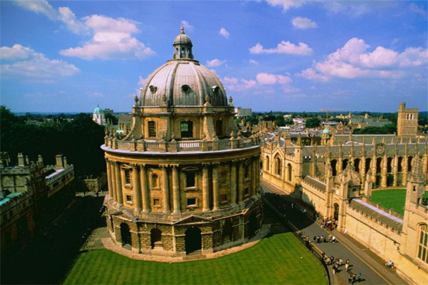 全世界法学专业大学排名