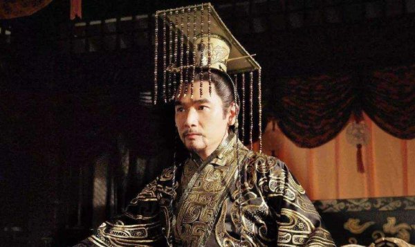 钟无艳夏迎春隐喻什么