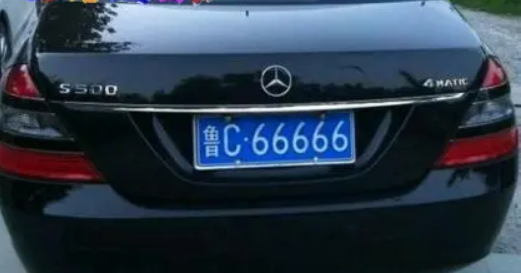 小轿车为什么有黄牌车和蓝牌两种车