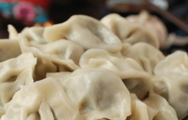 牛肉水饺馅儿搭配什么样的蔬菜包饺子好吃
